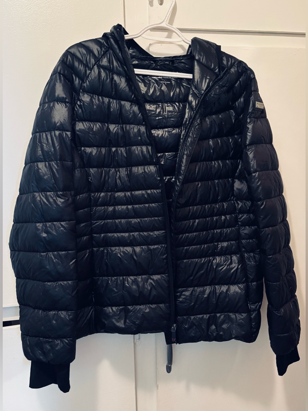 BCBGMaxAzria Black Quilted Hooded Puffer Jacket